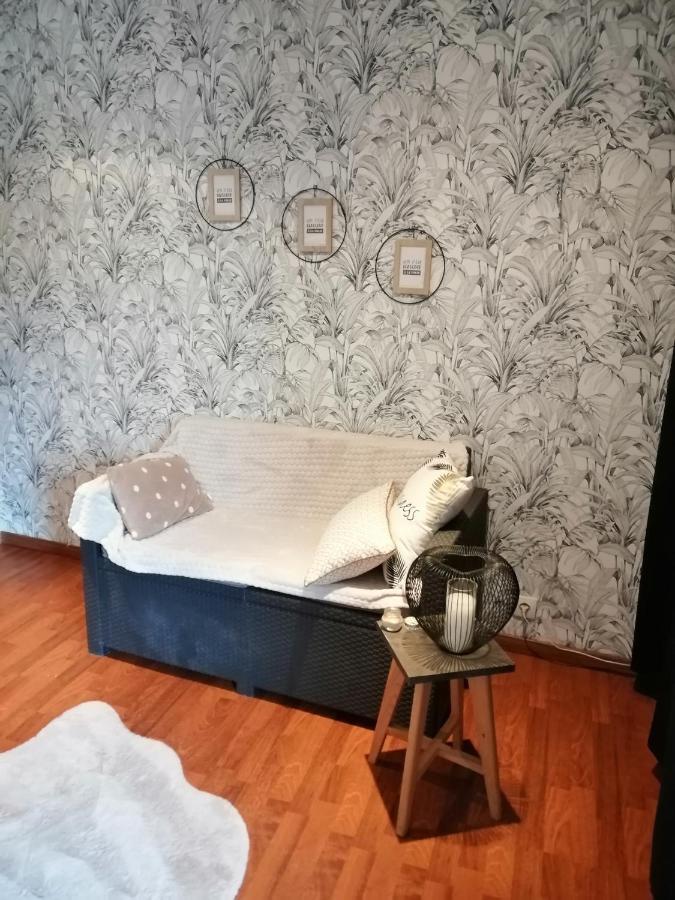 Bed and Breakfast Les Bichettes Mortagne-sur-Sevre Экстерьер фото